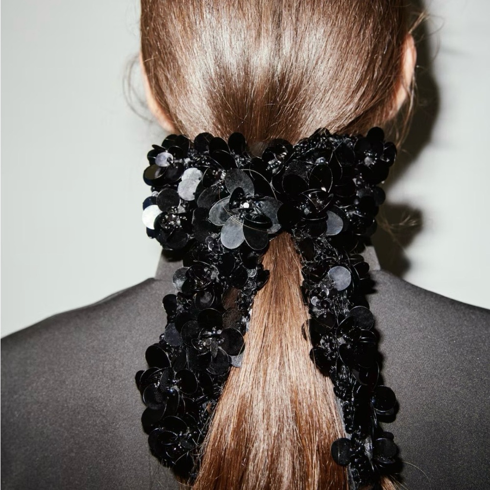 H&M Sequined Bow-Detail Hair Clip (black) NWT